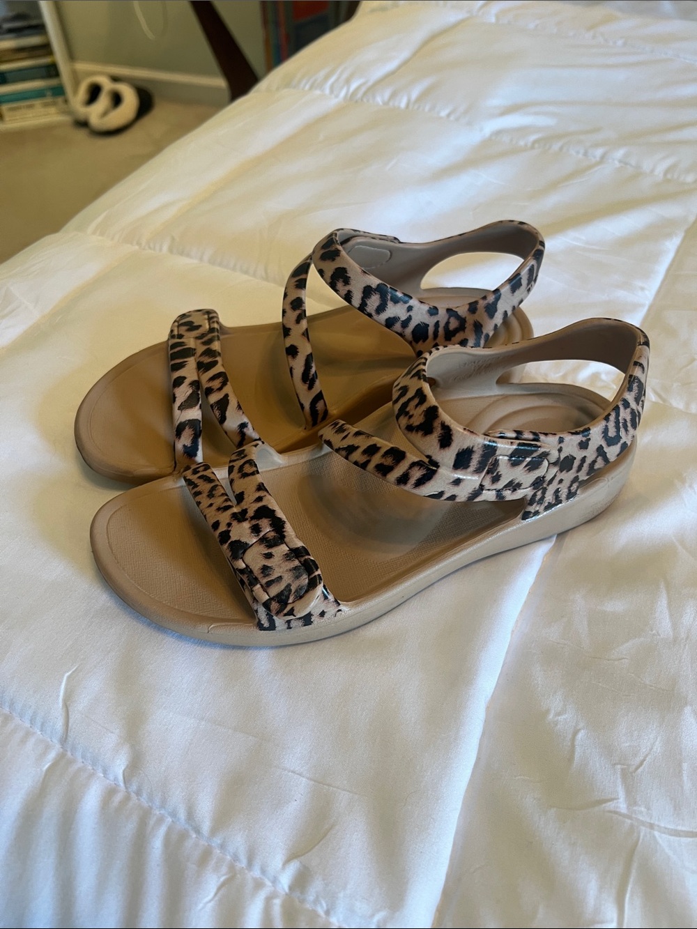 Aetrex Leopard Print Slingback Sandals in Tan and Black